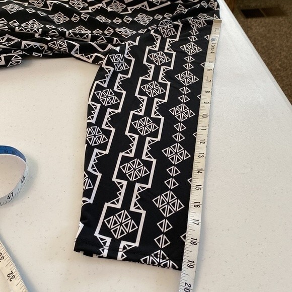 JM Collection Geo Print 3/4 Sleeve Scoop Neck Tunic Top Asymmetrical Sheer Hem - Picture 13 of 14